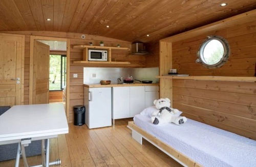 Chamberet House | Camping 3 étoiles - Piscine - ccaadfc