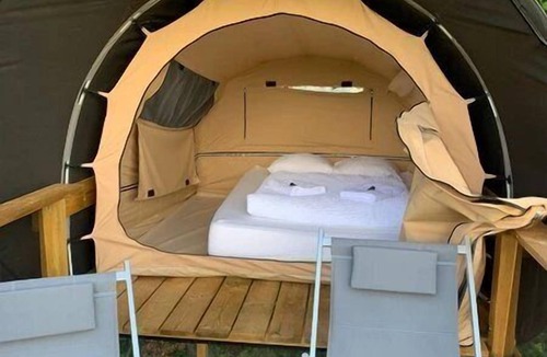 Chamberet House | Camping 3 étoiles - Piscine - ccaadfd