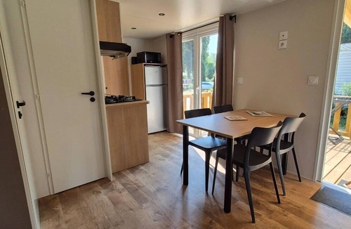 Le Change House | Camping 3 étoiles - Piscine - eeeghe