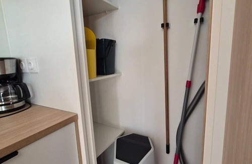 Le Change House | Camping 3 étoiles - Piscine - eeeghe