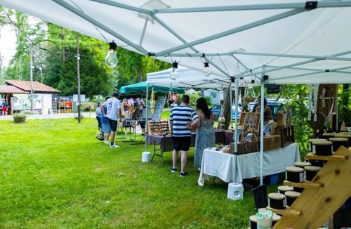 Le Change House | Camping 3 étoiles - Piscine - eeeghg