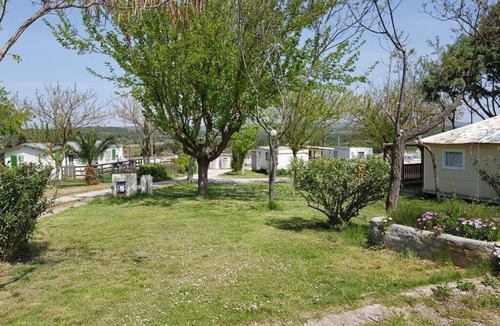 Villeveyrac House | Camping 3 étoiles - Piscine - ccbegbg