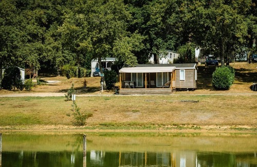 Douville House | Camping 3 étoiles - Piscine - ccafgff