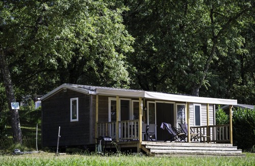 Douville House | Camping 3 étoiles - Piscine - ccafgff