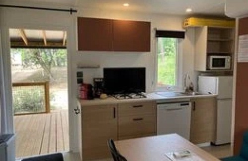 Bollene House | Camping 3 étoiles - Piscine - eehcia