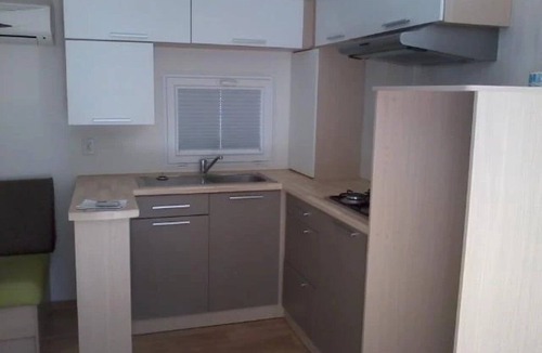 Bollene House | Camping 3 étoiles - Piscine - eehcic