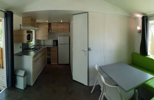 Collias House | Camping 3 étoiles - Piscine - ccbfgca
