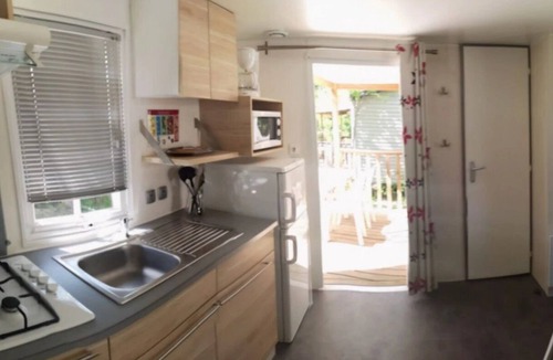 Collias House | Camping 3 étoiles - Piscine - ccbfgcg