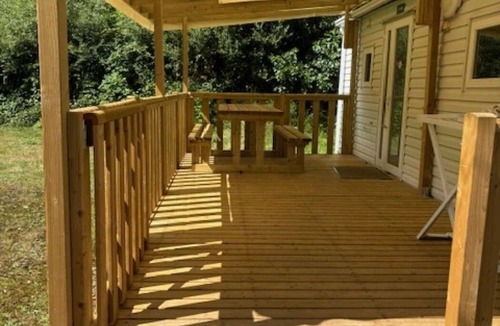 Correze House | Camping 3 étoiles - Piscine - eehihe