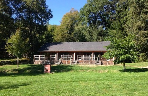 Correze House | Camping 3 étoiles - Piscine - eehihg