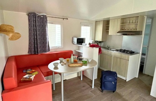 Messery House | Camping 3 étoiles - Piscine - ccafbic