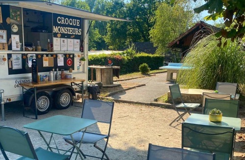 Messery House | Camping 3 étoiles - Piscine - ccafbic