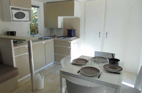 Avrille House | Camping 3 étoiles - Piscine - ccbafei