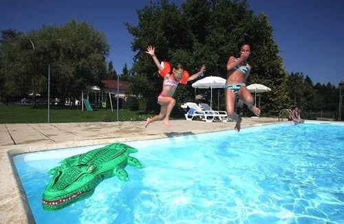 Levier House | Camping 3 étoiles - Piscine - ccbbdhd