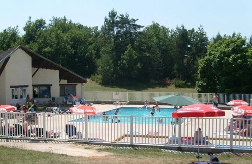 Pezuls House | Camping 3 étoiles - Piscine - ccb0dig