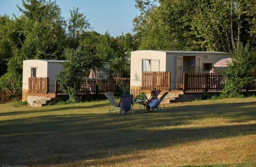 Pezuls House | Camping 3 étoiles - Piscine - ccb0dig