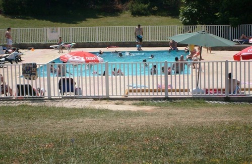 Pezuls House | Camping 3 étoiles - Piscine - ccb0dig