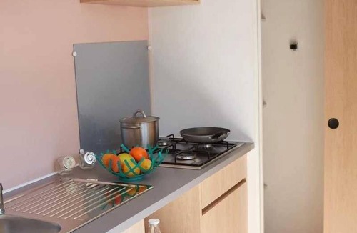 Tauves House | Camping 3 étoiles - Piscine - eeiifb