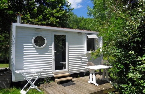 Urt House | Camping 3 étoiles - Piscine - eecbgc