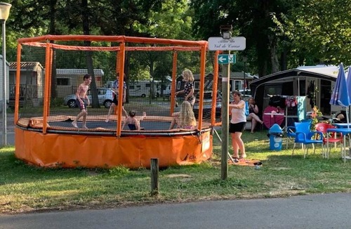 Deols House | Camping 3 étoiles - Piscine - ccaehgf