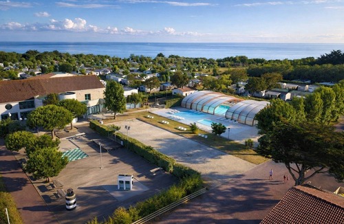 Saint-Denis-d'Oleron House | Camping 3 étoiles - Piscine - ccbffbc