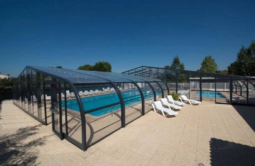 Talmont-Saint-Hilaire House | Camping 3 étoiles - Piscine - ccafbhf