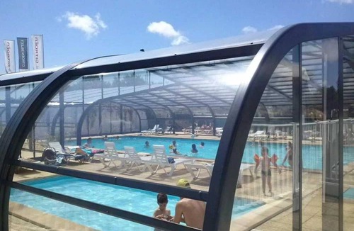 Talmont-Saint-Hilaire House | Camping 3 étoiles - Piscine - ccafbhg
