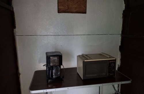 New Castle House | Camping 3 miles to I 70