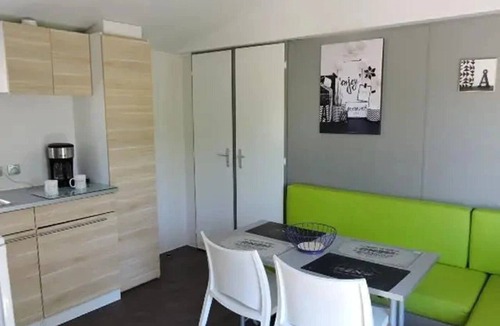Venterol House | Camping 4 étoiles - Piscine - ccbgfc0