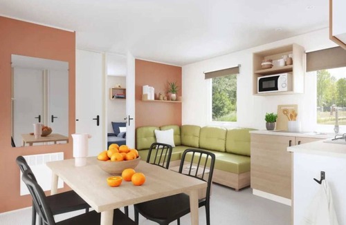 Martres-Tolosane House | Camping 4 étoiles - Parc aquatique - eeceia