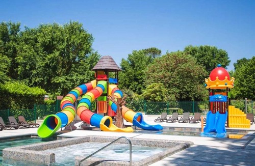 Martres-Tolosane House | Camping 4 étoiles - Parc aquatique - ccaadeh
