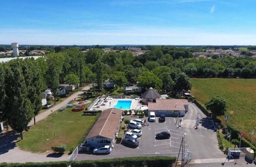 Lansargues House | Camping 4 étoiles - Piscine - ccbahdf
