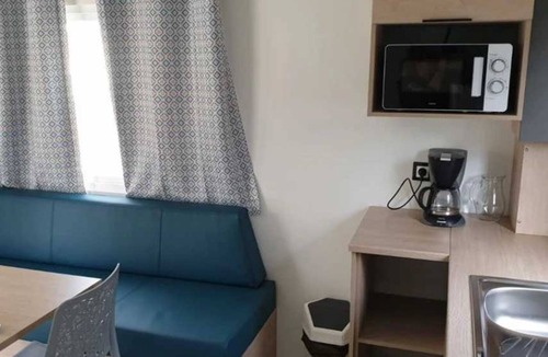 Secondigny House | Camping 4 étoiles - Piscine - ccbahgi