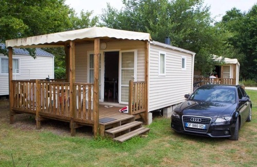 Aureilhan House | Camping 4 étoiles - Piscine - eecaag