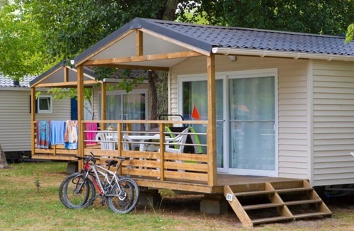 Aureilhan House | Camping 4 étoiles - Piscine - eecaag