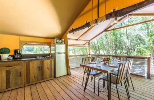 Aramits House | Camping 4 étoiles - Piscine - ccbbdhf