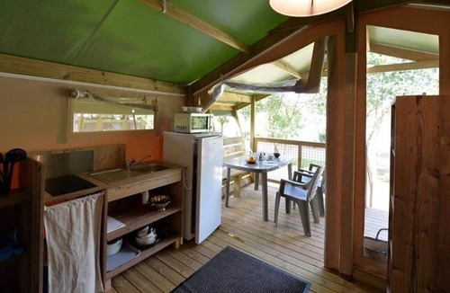 Caro House | Camping 4 étoiles - Piscine - ccbeddf