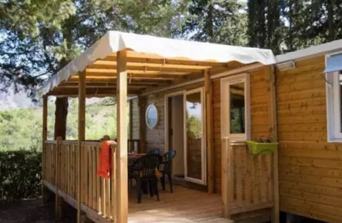 Orgon House | Camping 4 étoiles - Piscine - eebbbe