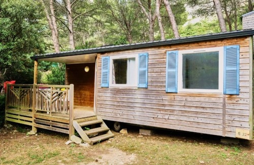 Orgon House | Camping 4 étoiles - Piscine - efahfa