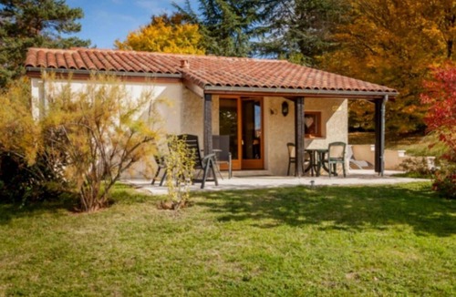 Gourdon House | Camping 5 étoiles - Piscine - ccbefcg