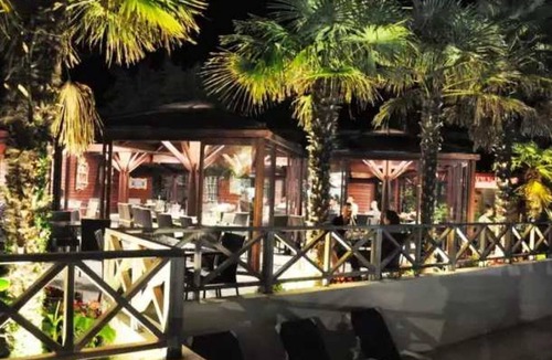 Mezos House | Camping 5 étoiles - Piscine - eechfd