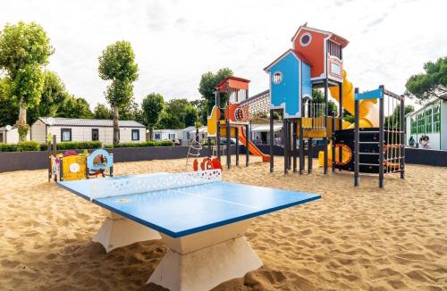 Angles Other | Camping APV Moncalm