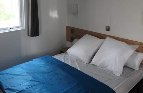 Joyeuse House | Camping Bois Simonet**** - Mobil Home Chataîgnier PMR 3 rooms 6 people Air-conditioned