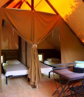 Saint-Amand-Montrond Other | Camping Canal de Berry