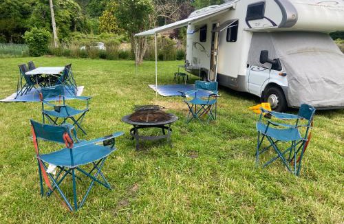Le Vaudoue Other | Camping-car au Charme de la Forêt avec jardin Accès à pied Circuit des 25 Bosses