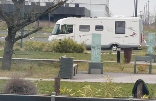 Saint-Georges-du-Bois House | camping car