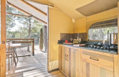 L'Estartit RV Rental | Camping Castell Montgrí