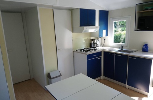 Rogny-les-Sept-Ecluses RV Rental | Camping des Lancieres