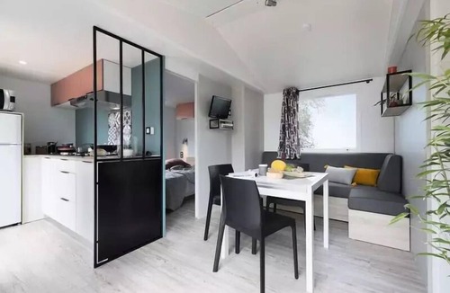 Saint-Rome-de-Tarn House | Camping de la Cascade * - Super Cordelia AIR-CONDITIONED Mobil Home 32m² PANORAMIC VIEW! - 3 CH - Television (Friday/Friday in July and August) 6 people