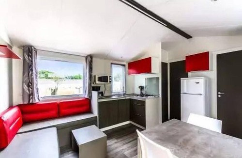 Laroque-des-Alberes House | Camping Des Albères * - Mobilhome for 8 People